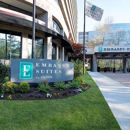 Embassy Suites By Hilton Bethesda Washington Dc Esterno foto