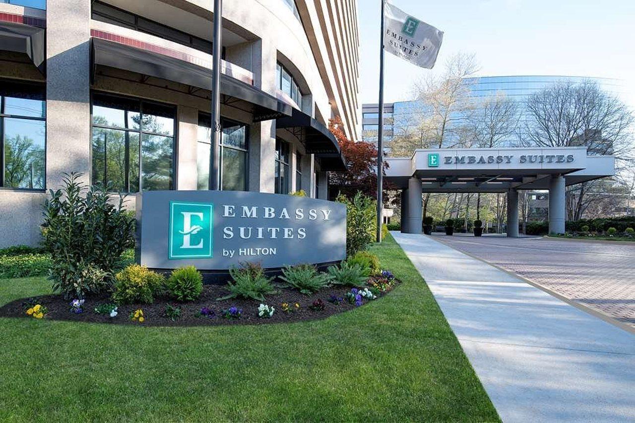 Embassy Suites By Hilton Bethesda Washington Dc Esterno foto