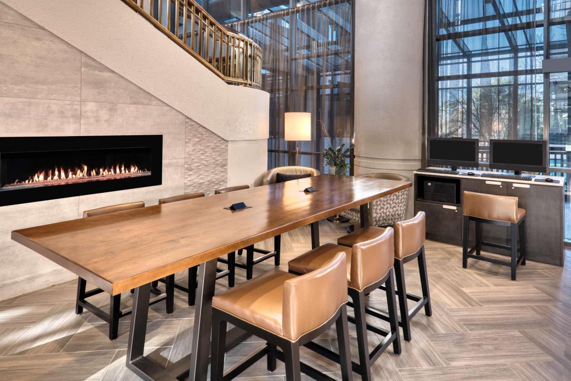 Embassy Suites By Hilton Bethesda Washington Dc Esterno foto