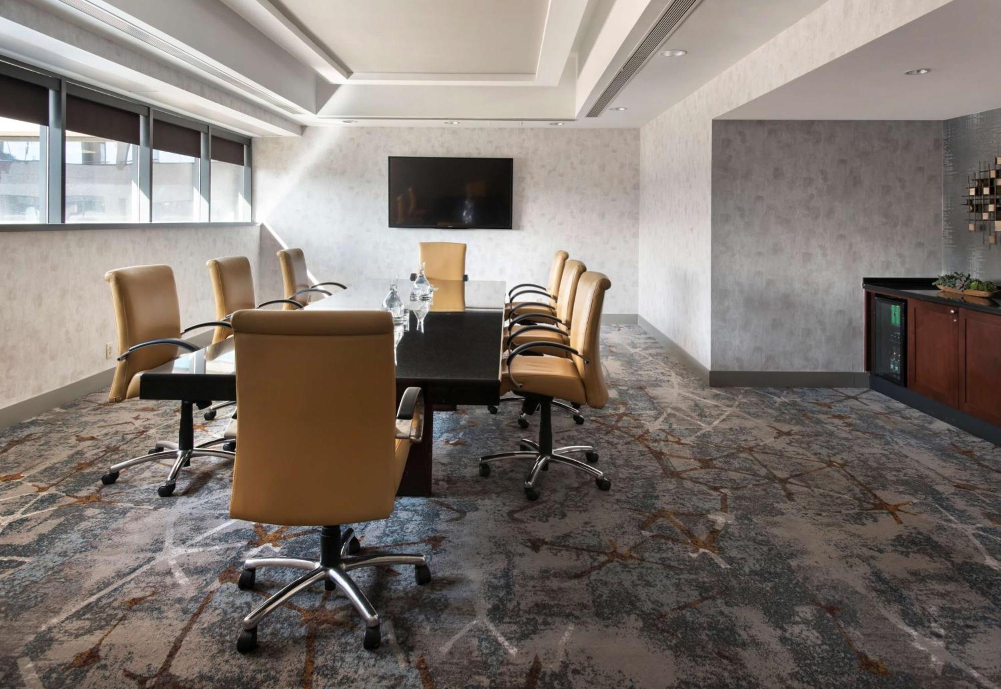 Embassy Suites By Hilton Bethesda Washington Dc Esterno foto