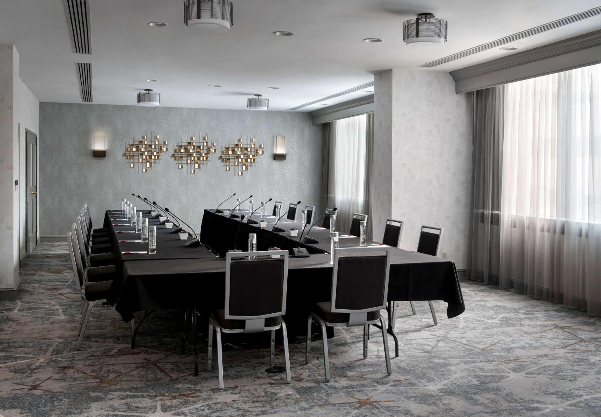 Embassy Suites By Hilton Bethesda Washington Dc Esterno foto