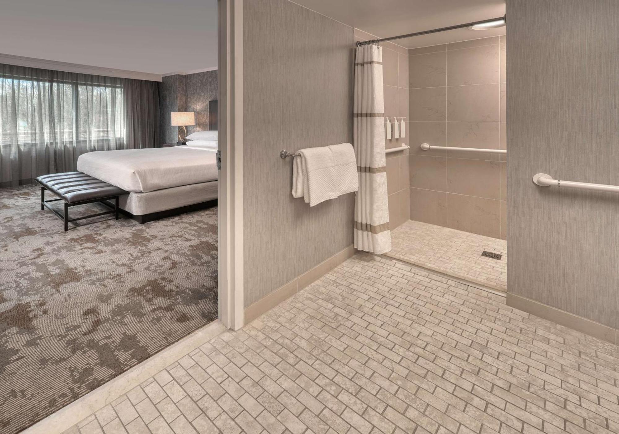 Embassy Suites By Hilton Bethesda Washington Dc Esterno foto