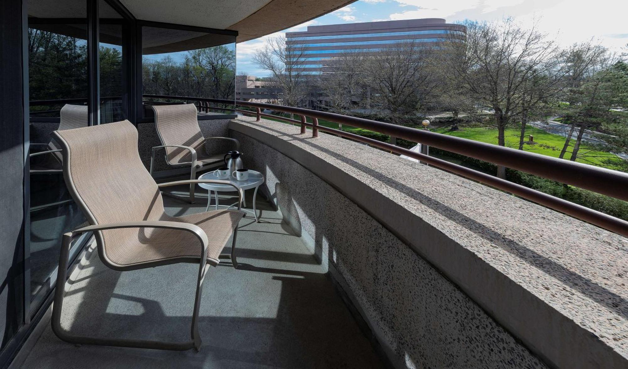 Embassy Suites By Hilton Bethesda Washington Dc Esterno foto