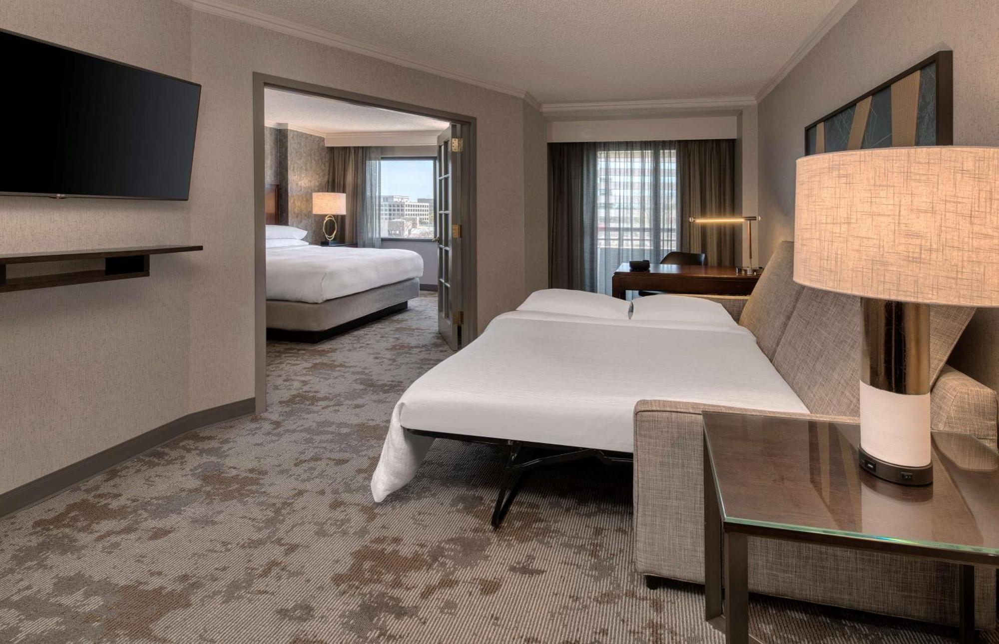 Embassy Suites By Hilton Bethesda Washington Dc Esterno foto
