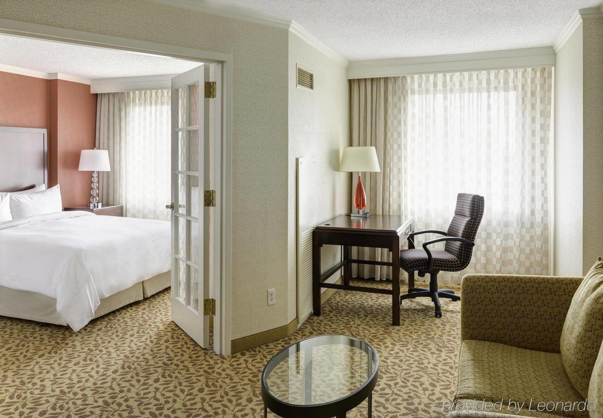 Embassy Suites By Hilton Bethesda Washington Dc Esterno foto