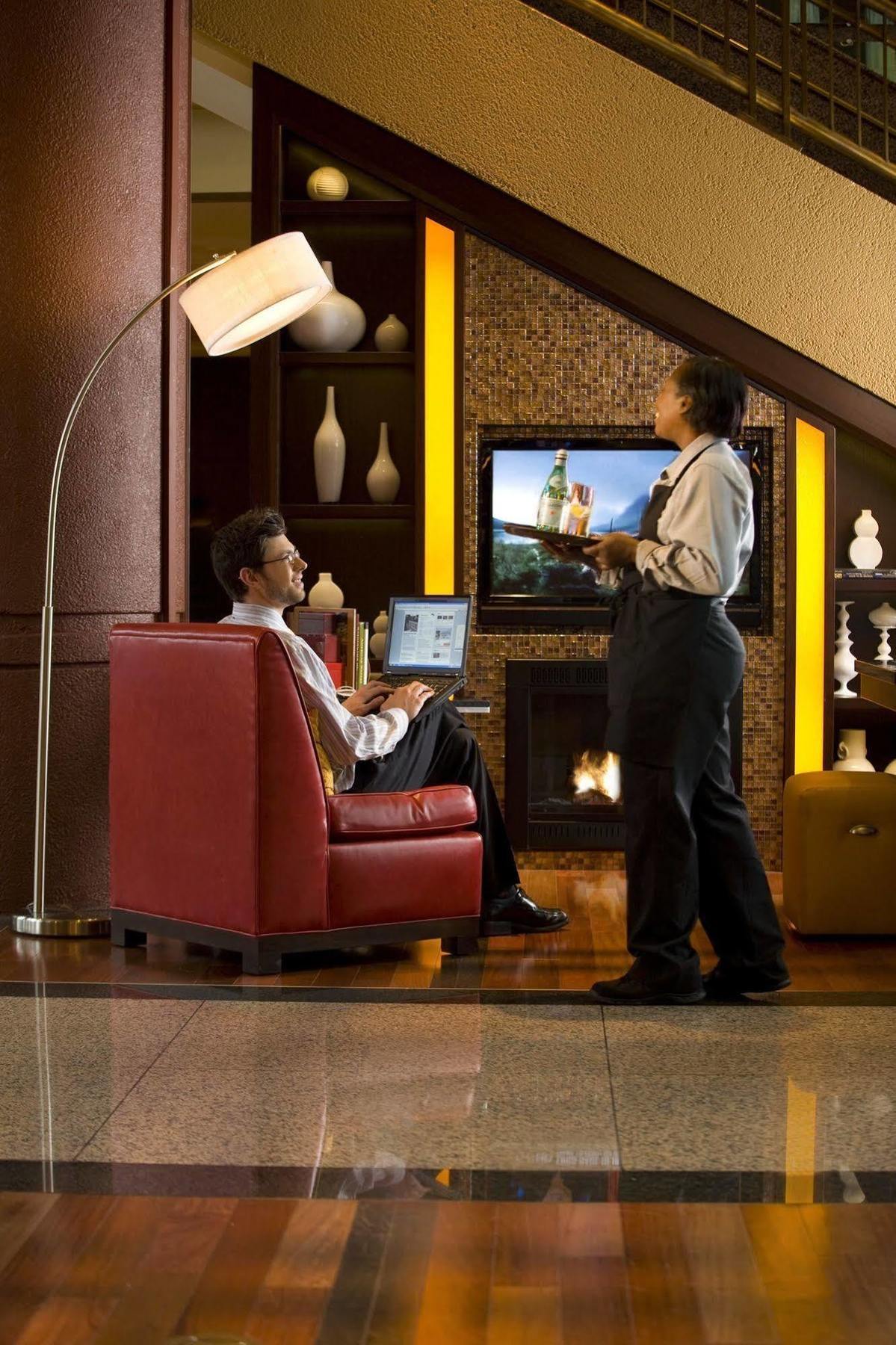Embassy Suites By Hilton Bethesda Washington Dc Esterno foto